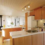 Three-bedroom In 펜션 *