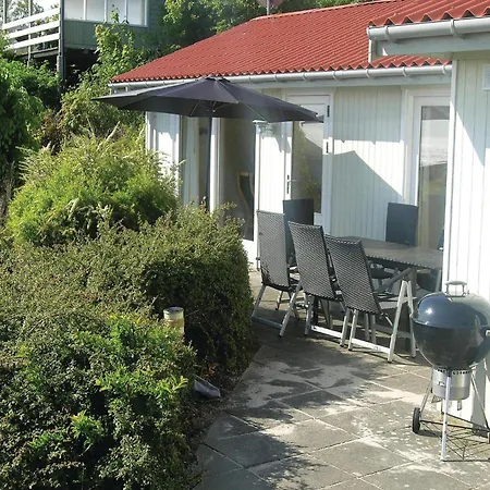 Three-bedroom In Allinge-Sandvig