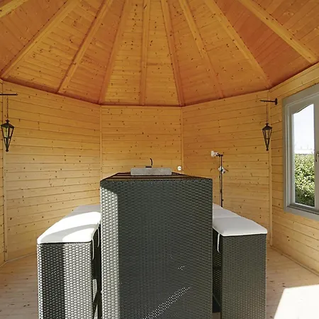 Three-bedroom In Allinge-Sandvig