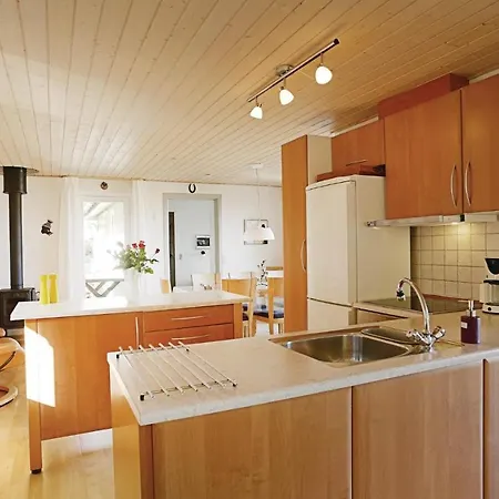 Three-bedroom In Nyaraló *