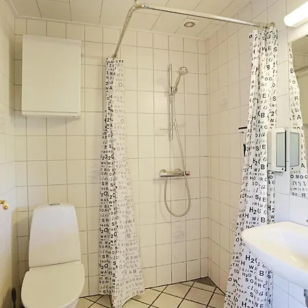 Three-bedroom In Allinge-Sandvig