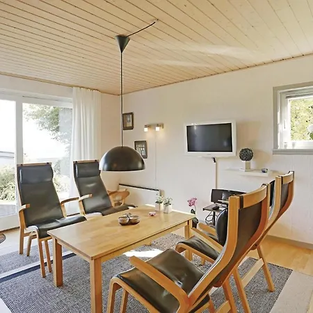 Three-bedroom In Σπίτι διακοπών *